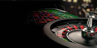 Koprok table lobby on bolacamar showing multiple blackjack and roulette tables with player counts
